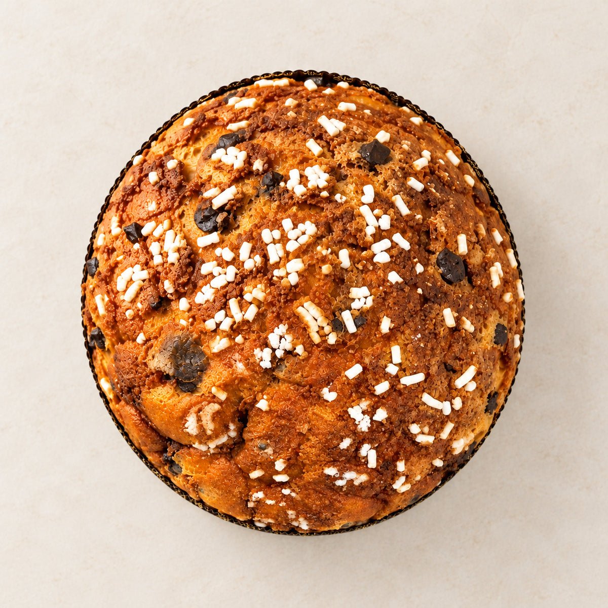 Panettone albicocca e cioccolato Librizzi Deluxe di SicilyAddict, visto dall’alto