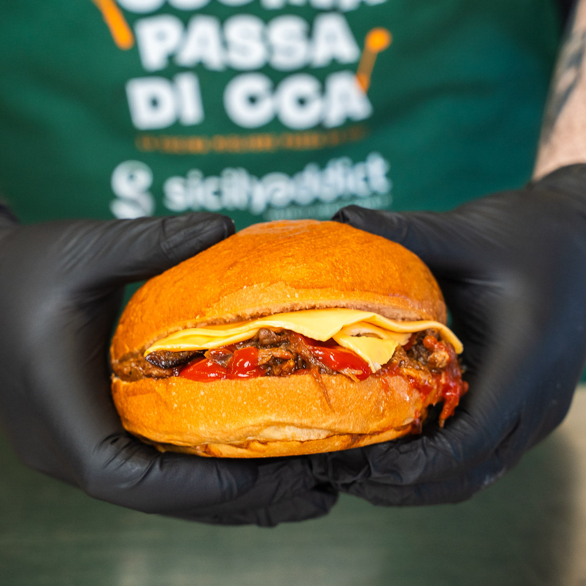 Box mit 2 Pulled-Pork-Burgern vom Schwarzen Nebrodi-Schwein