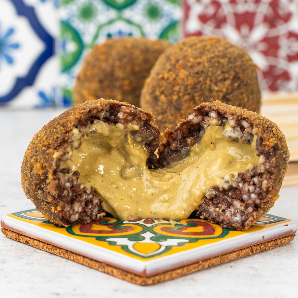 Süße Arancini mit Schokolade & Pistazie