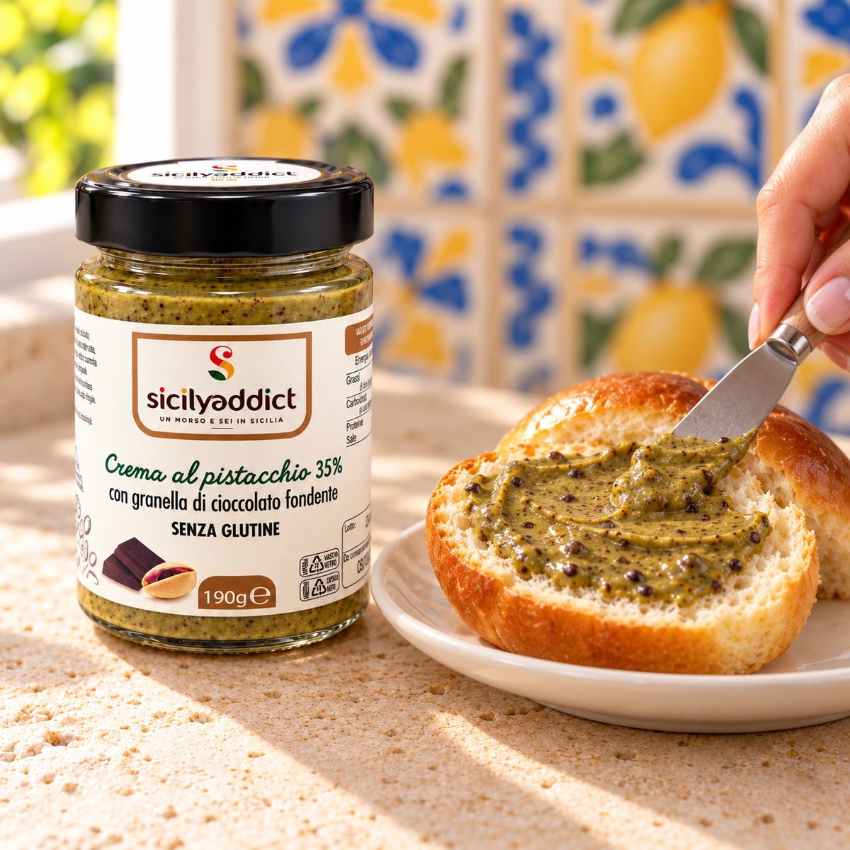 Crema al pistacchio 35% con granella di cioccolato fondente 190 g - SicilyAddict